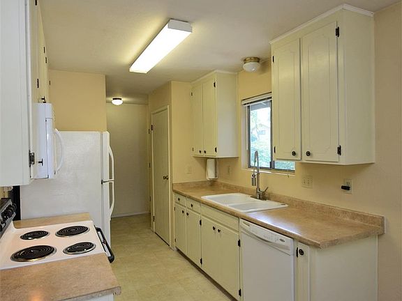 3rd image of 15453 Camino Del Parque N
