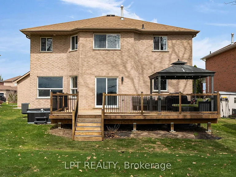47 Northview Cres — Photo 37