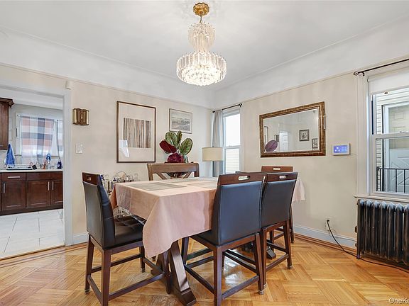 4th image of 225-25 106th Avenue