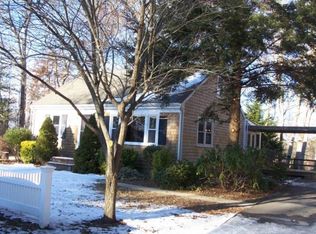 44 Shorewood Dr, Mashpee, MA 02649