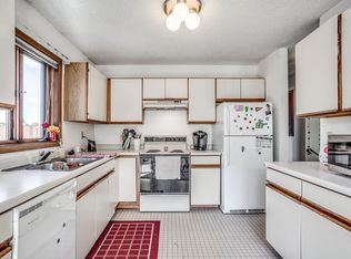 812-818 9th Ave SE #812, Minneapolis, MN 55433