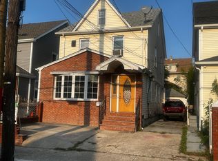 94-19 211, Queens Village, NY 11428