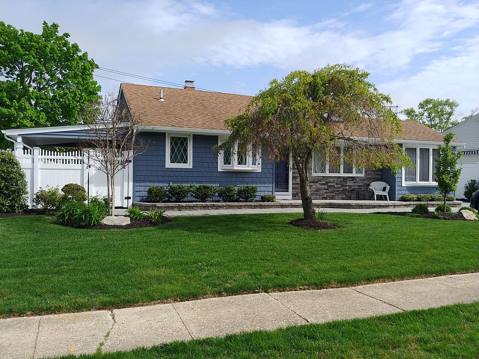 1st image of 19 Eagle Ln