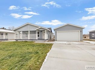 997 Cottage Ln, Blackfoot, ID 83221