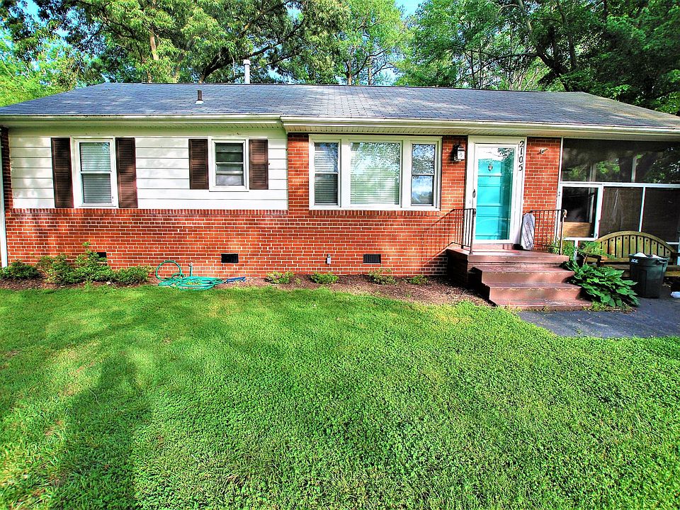 1st image of 2105 Rainbow Dr