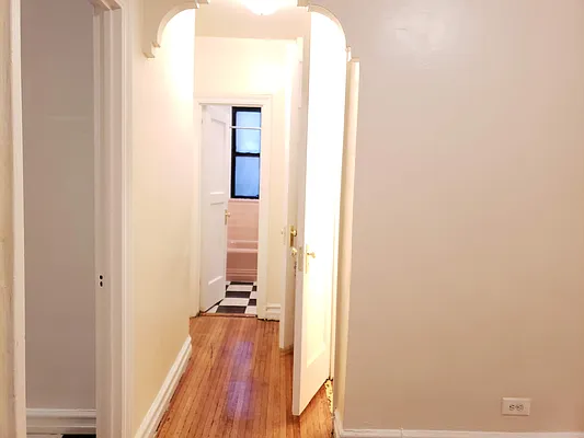 Rented by Zuz Realty | media 2