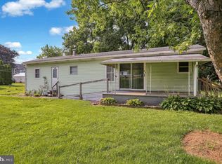 212 Birch St, Lyon Station, PA 19536