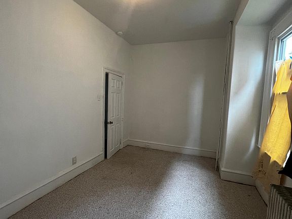 5th image of 1435 W Cayuga St Floor 1