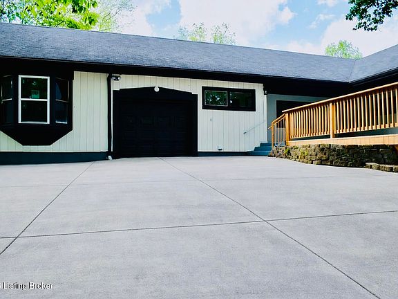 2nd image of 1107 Viewcrest Dr
