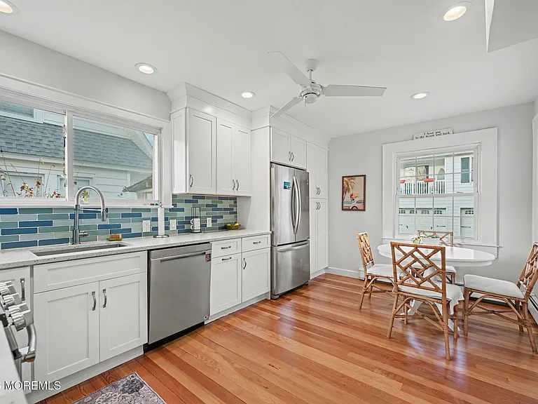 404 Monmouth Ave — Photo 12