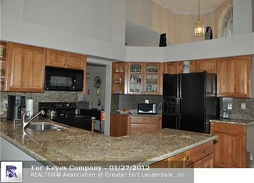 2nd image of 10161 NW 5th St