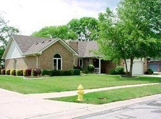 518 Runyon Rd, Greenwood, IN 46142
