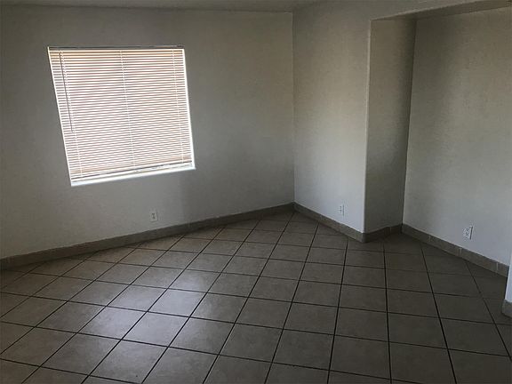 5th image of 950 W Calle Alvord