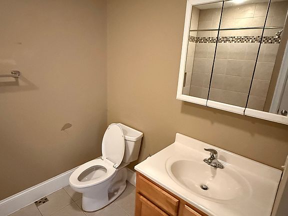 4th image of 3615 Butler St #4