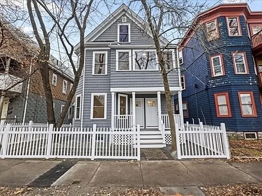 17 Cameron Ave #17 — Photo 2