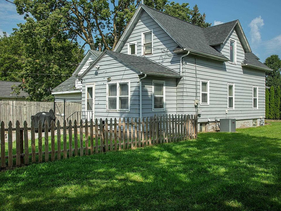 13th image of 103 Summit Ave