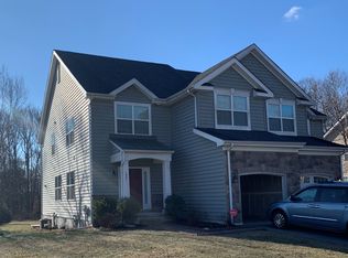 1084 La Grange Pkwy, Newark, DE 19702
