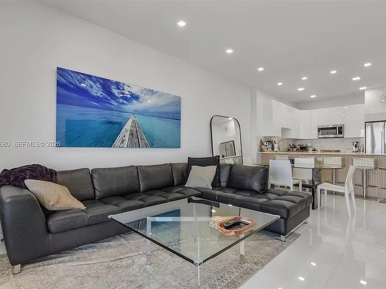 5701 Collins Ave #Penthouse 08 — Photo 5