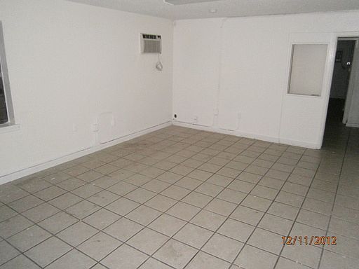 2nd image of 5508 Edgewater Dr