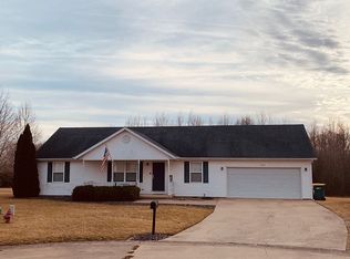 9918 Tad St, Lebanon, IL 62254