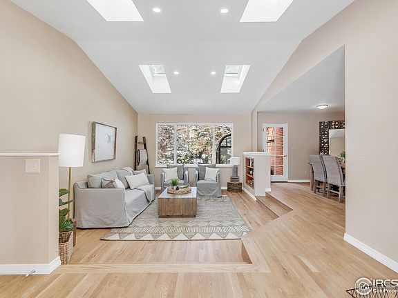 4th image of 4760 McKinley Dr