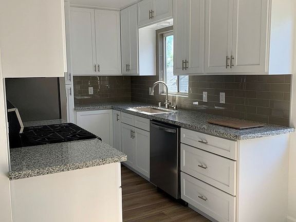 3rd image of 241 Newport Ave APT 6