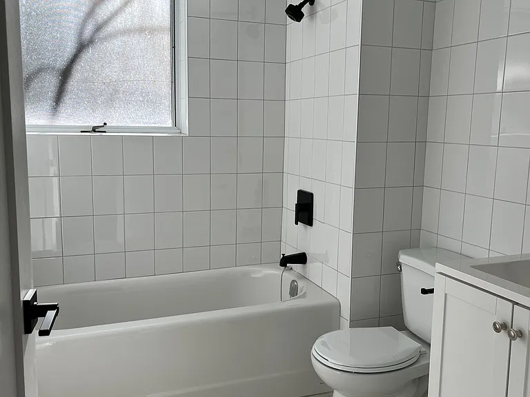 284 Woodland Dr — Photo 8