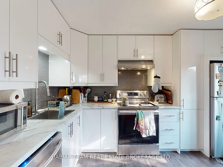442 Gladstone Ave #2 — Photo 11