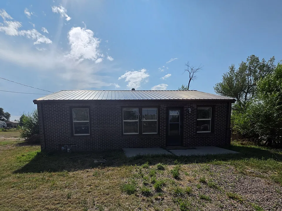 2116 York Ave