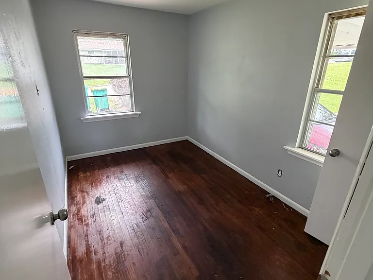 7818 Brand Ave — Photo 6