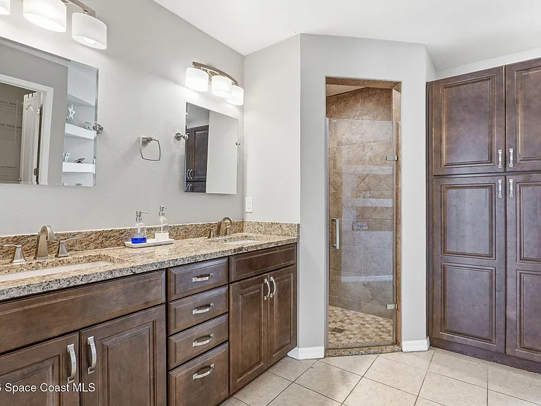 283 Umber St NW — Photo 3
