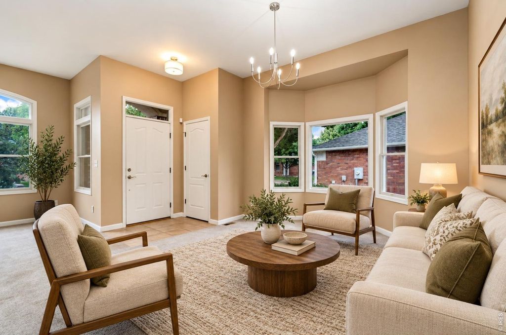 5179 Torrey Pines Ct
