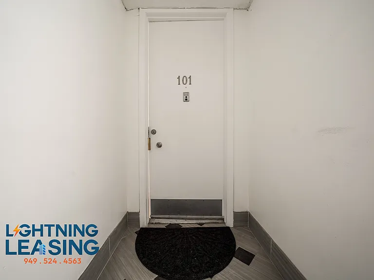 408 N Palm Dr #101 — Photo 37
