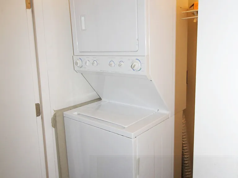 1607 Sarah St #1 — Photo 16