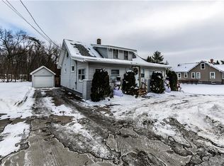 4976 Henderson St, Whitesboro, NY 13492
