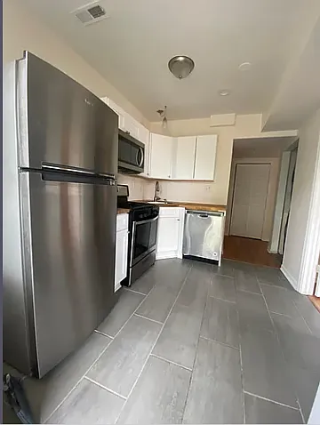 4443 W Gladys Ave #3 — Photo 3