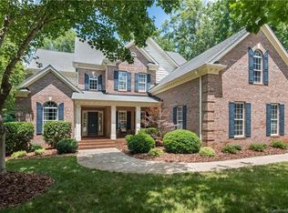 8500 Brentford Ct, Waxhaw, NC 28173