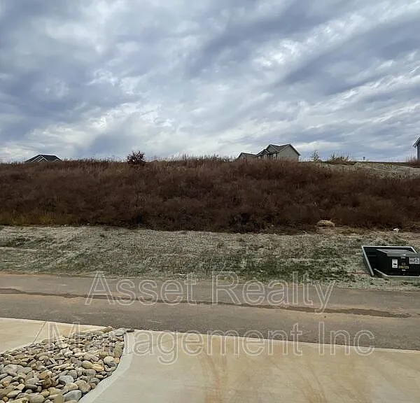 338 Broadberry Ave — Photo 26