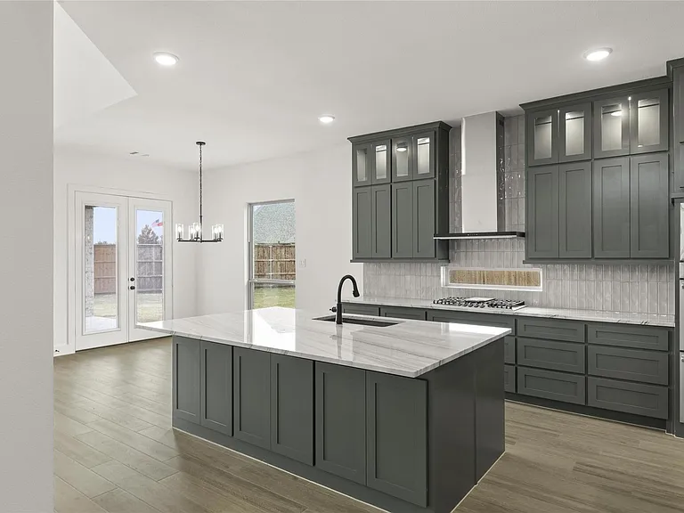1320 Villanova Ln — Photo 11