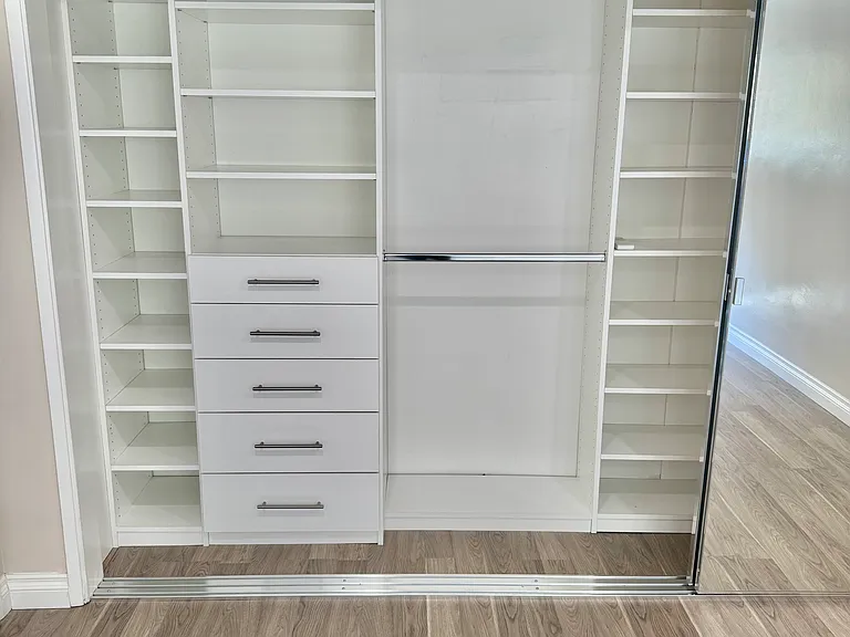 1040 N Laurel Ave #1 — Photo 13