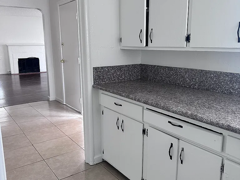 235 E Coolidge Ave #12 — Photo 21
