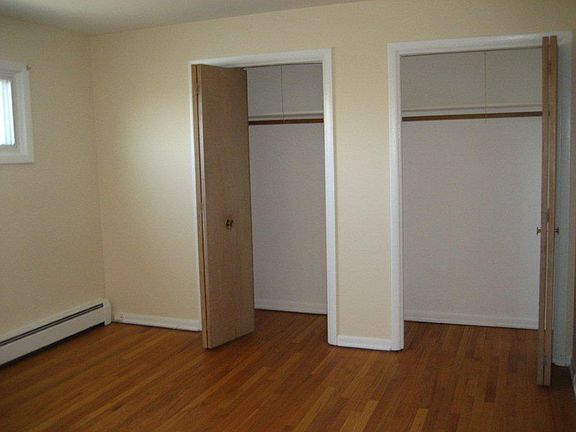 2nd image of 1120 Greenleaf Ave #J25vtv1ps