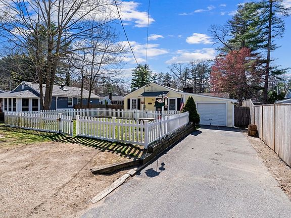 2nd image of 10 Beach Rd