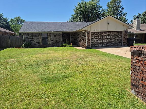 3rd image of 10448 Exter Ave