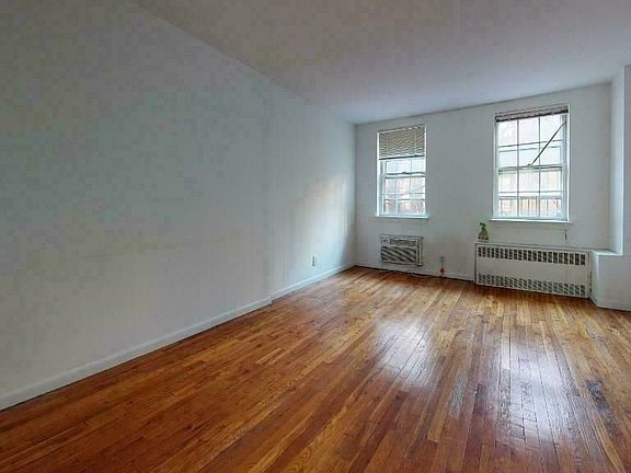 3rd image of 402 E 83rd St APT 1C