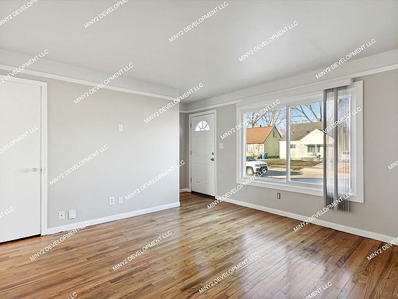 5th image of 24536 Lauren Ave