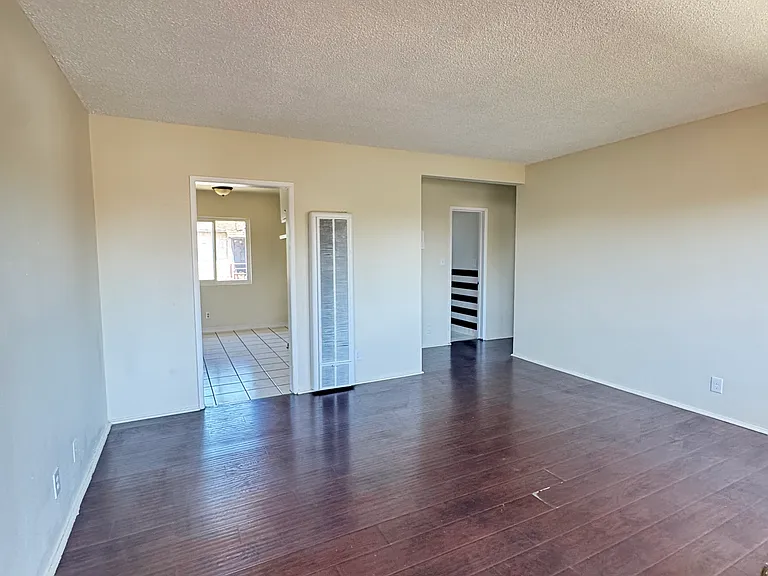 8180 California Ave #D — Photo 3