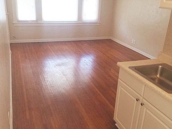 2nd image of 1811 E Ocean Blvd #1/2-A
