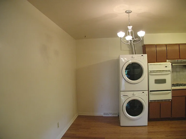 1116 W Moss Ave #A2 — Photo 5