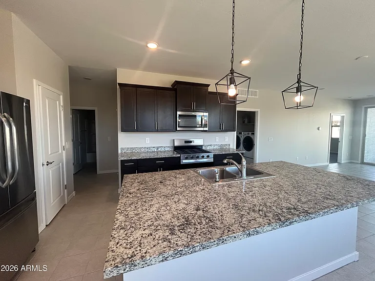 40342 W Sunland Dr — Photo 3